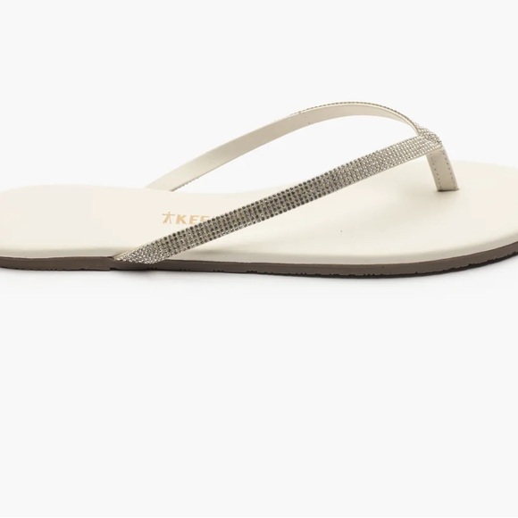 TKEES infinity lily Cream Minimalist Sandals - Picture 3 of 6